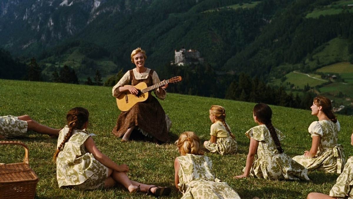 دانلود فیلم The Sound of Music 1965 ( اشک‌ها و لبخندها ۱۹۶۵ ) با زیرنویس فارسی چسبیده