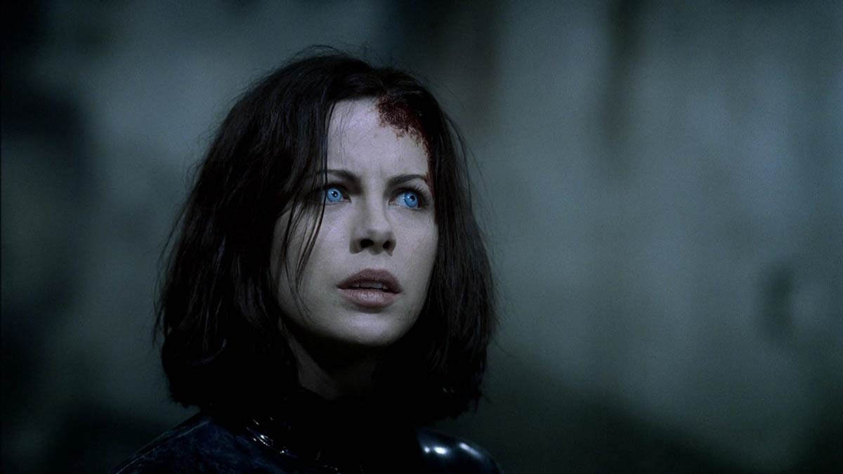 دانلود فیلم Underworld 2003 ( جهان زیرین ۲۰۰۳ ) با زیرنویس فارسی چسبیده