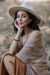 Autumn Reeser