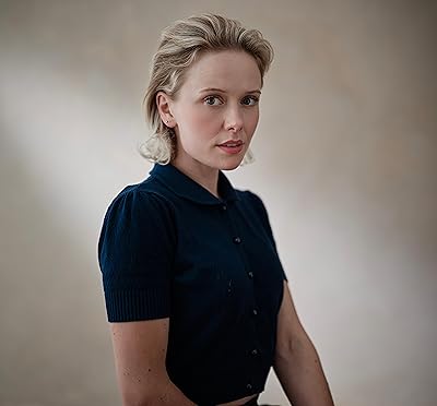 Amelia Eve